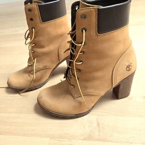 Timberland Women's Brown Lace-Up Boots